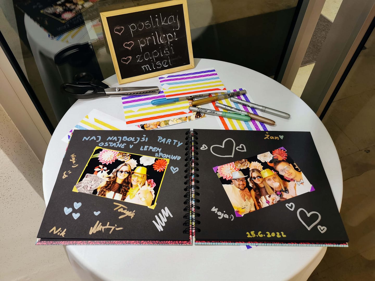 SelfieBox Zate - Album